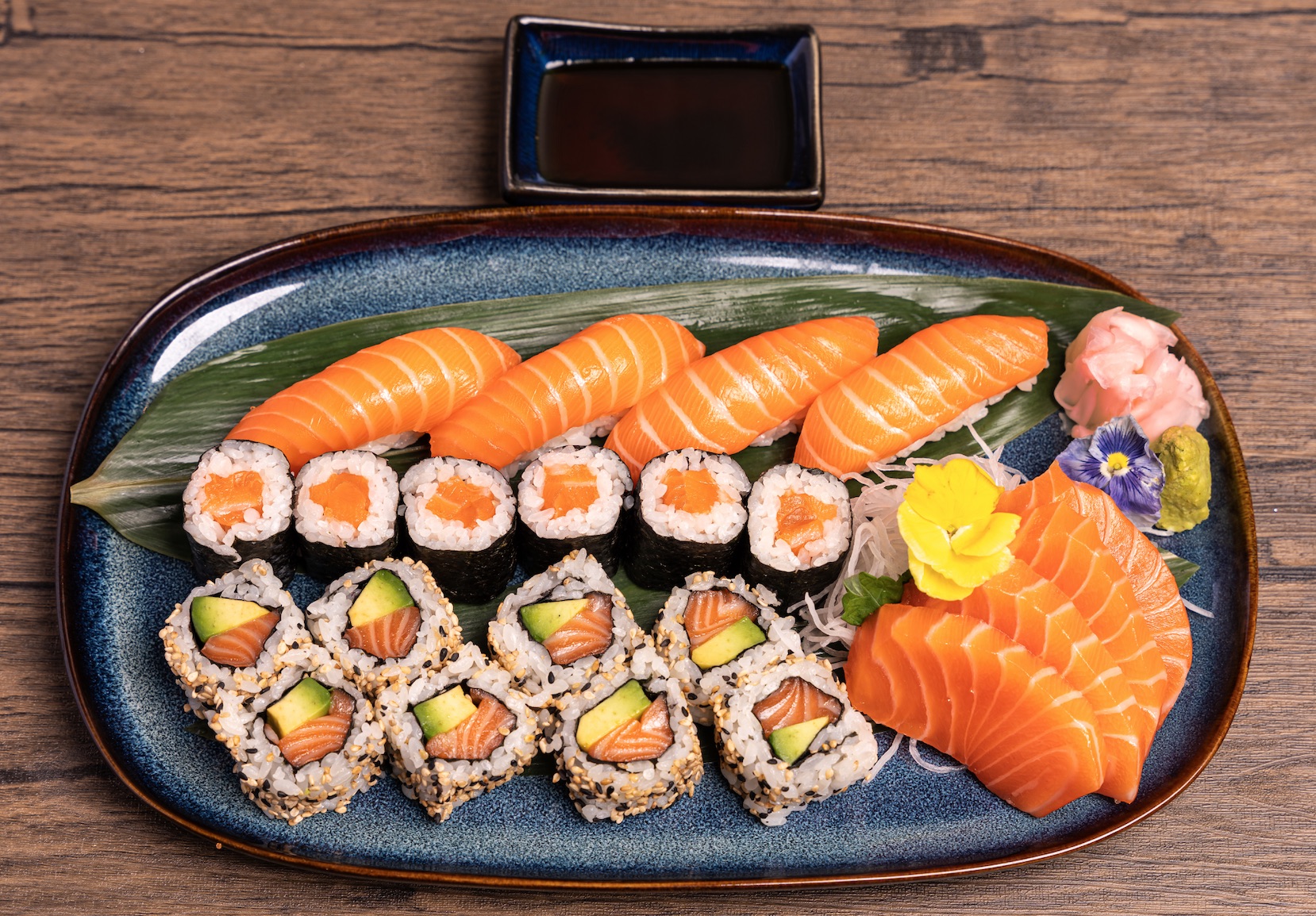 Salmon Set (L)